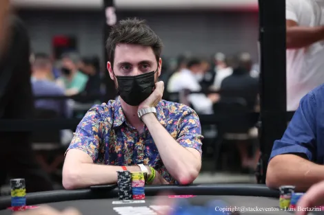 Carlos Henrique lidera ranking mensal do poker online