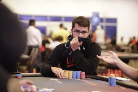 Ivan Limeira é campeão do Mini Bounty Builder HR do PokerStars