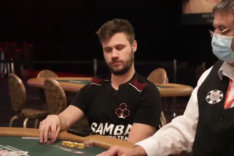 Kelvin Kerber é o melhor brasileiro no Eight Game Mix 6-Handed da WSOP