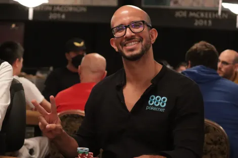 Oito brasileiros passam ao Dia 2 do Evento #57 da WSOP