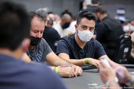 Vinicius Perri brilha com dois pódios na 50/50 Series do PokerStars