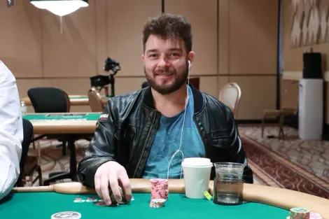 Fabiano Kovalski é um dos seis finalistas do US$ 10.000 Super Turbo Bounty da WSOP