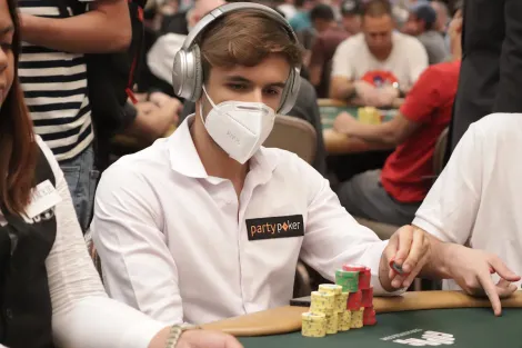 Yuri Martins ganha 20 posições em ranking após heads-up na WSOP