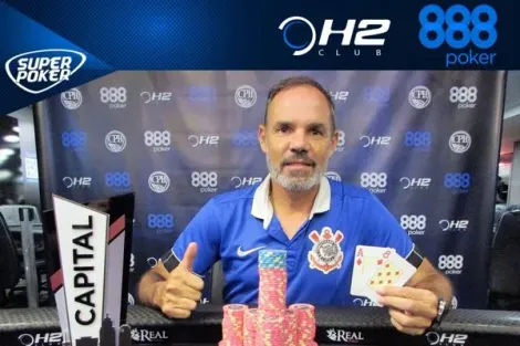 Emerson Baptista é campeão do Capital Poker Fest no H2 Club