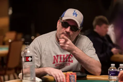 Bom blefe? Queda de Mike Matusow divide opiniões no Main Event da WSOP