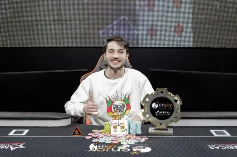 Giorgio Tonin é campeão do Main Event do Enjoy Poker Tour após reta final dominante