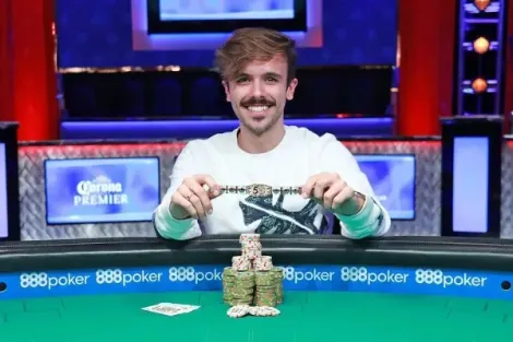 Há dois anos, Yuri Martins trazia marca inédita para o Brasil na WSOP; relembre