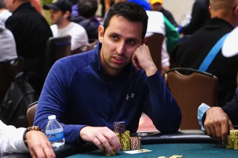 Sergio Aido puxa a fila no Dia 3 do SHRPO Championship; confira o chip count