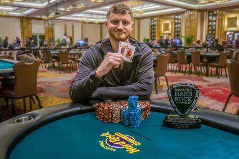 De short stack a campeão: David Peters leva o Super High Roller do SHRPO