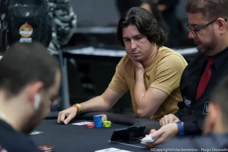 Dennys Ramos cai na bolha do pódio no Evento #14 da WSOP Online