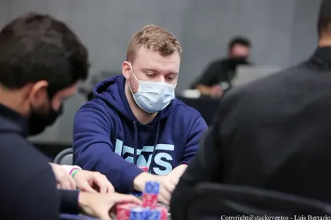 Gustavo Dias vence o WCOOP Side Event US$ 320 NLHE Saturday Special do PokerStars