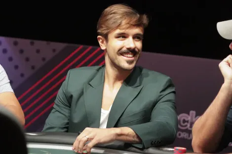 Yuri Martins dá salto gigante no principal ranking do poker live; confira