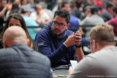 Fernando Viana conquista trave valiosa no Evento #80-Medium do WCOOP