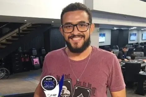 Adney Damasceno é campeão do Bounty Builder US$ 109 do PokerStars