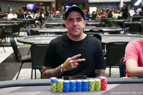 Felipe Torres puxa a fila dos classificados no Dia 1B do Meia Milha GamersWallet do BSOP Millions