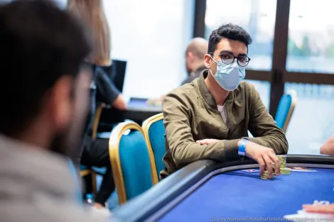 Pablo Brito acerta out milagroso no river no Super High Roller do EPT Praga