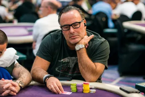 Dan Shak surpreende oponente com ato de classe no WPT World Championship