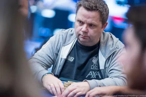 Baard Dahl dá hero fold e vê blefe no Mystery Bounty do EPT Praga