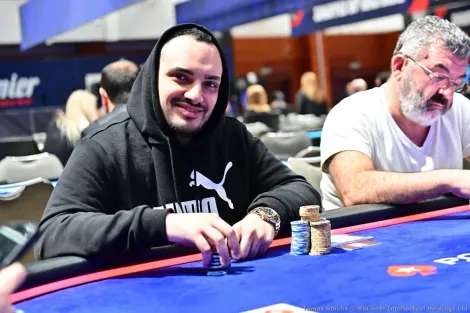 Luigi D'Alterio lidera chip count estrelado do Dia 3 do Main Event do EPT Praga