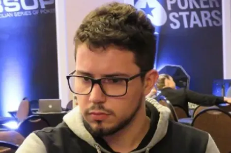 Emanuel Maluf forra com vice no $525 Bounty Hunters Winter HR