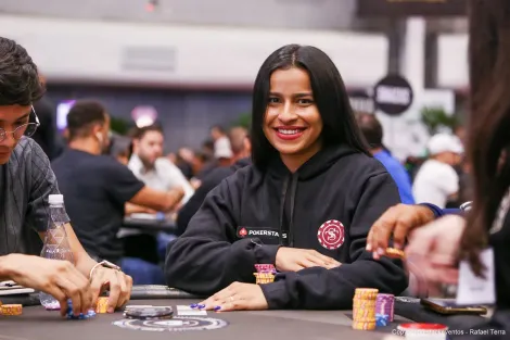 Dani Feitosa é vice-campeã do Sunday Storm no PokerStars