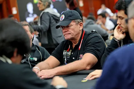 Stuart Svaton avança ao Dia Final do $550 Mystery Bounty do PCA