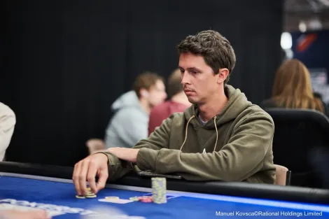 Bruno Volkmann cai na bolha da FT em Mystery Bounty do EPT Paris