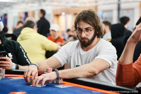 Pedro Garagnani puxa fila brasileira no Dia 1B do Main Event do EPT Paris