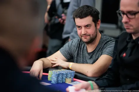 All in triplo, reviravoltas e runner runner absurdo: veja mão bizarra do EPT Paris