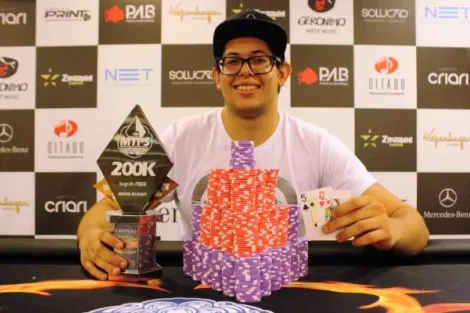 Igor Rafael é campeão do Mini Bounty Builder HR do PokerStars