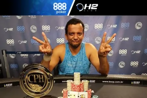 Eduardo Nunes bate Fabio Murakami no HU e vence Warm Up 50K do CPH