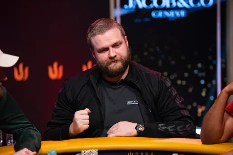 Henrik Hecklen lidera FT estrelada no Main Event da Triton Chipre