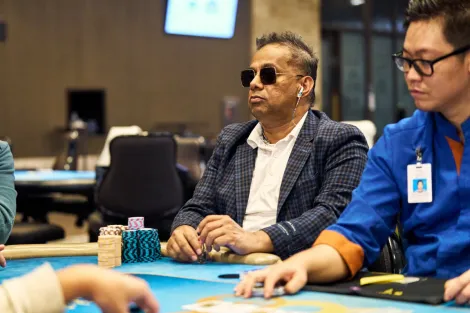 Girish Reknar passa chip leader no Dia 1A do WPT Gardens Championship