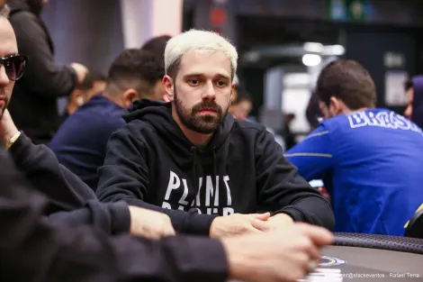 Felipe Boianovsky é campeão do Main Event-H do SCOOP e fatura US$ 1 milhão