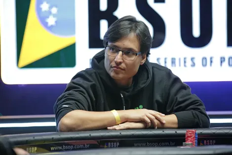 Fernando Araújo lidera FT do Main Event do BSOP Brasília em busca do bi