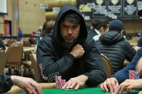 Três brasileiros avançam no Dia 1B do Evento #18 da WSOP