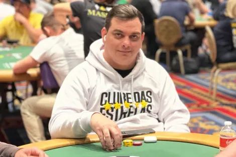 Caio Hey puxa a fila brasileira rumo ao Dia 2 do Evento #27 da WSOP