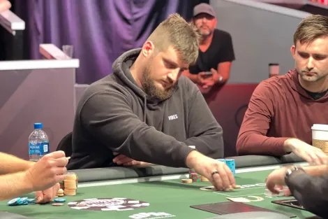 Caio de Lucca cai na mesa final do Gladiators da WSOP