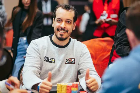 Alex Bez puxa fila de classificados ao Dia 3 do Main Event do KSOP GGPoker Iguazú