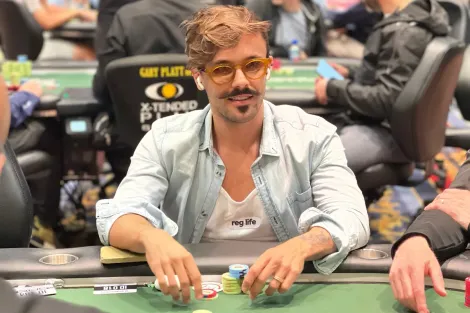 Yuri Martins está no Dia 3 do High Roller PLO da WSOP