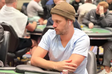 Kelvin Kerber lidera brasileiros no Dia 2 do Evento #65 da WSOP