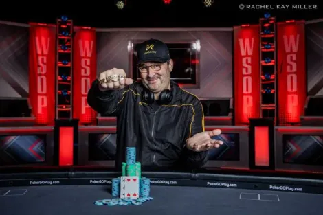 Phil Hellmuth é campeão do Evento #72 da WSOP e conquista 17º bracelete