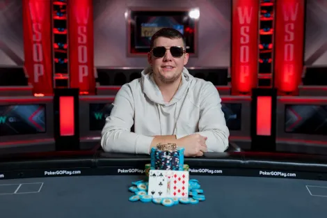 Jesse Lonis leva segundo bracelete da carreira com cravada no Evento #71 da WSOP