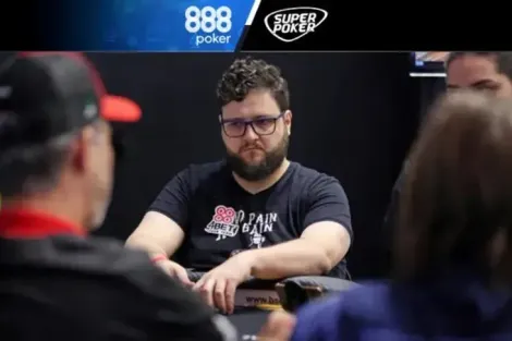 Igor Thiesen é campeão do Mystery Bounty Main Event do 888poker