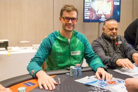 Alexandre Vuilleumier possui grande vantagem no Dia Final do High Roller do LAPT Panamá