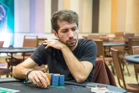 Marcos Marinho lidera os finalistas do 6-Max Mystery KO do LAPT Panamá