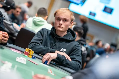 Leon Sturm supera Alex Kulev no heads-up e conquista GGMillion$