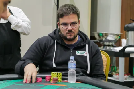 Pedro Cavalieri é vice-campeão do Mini Bounty Builder HR do PokerStars