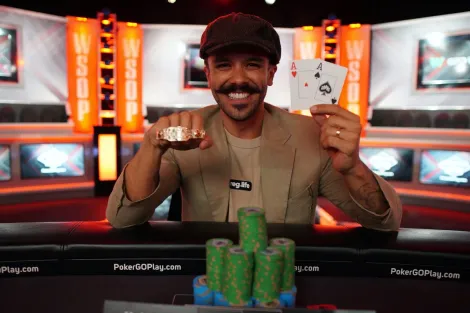 Yuri Martins é campeão do Evento #24 da WSOP Online e leva quarto bracelete da carreira