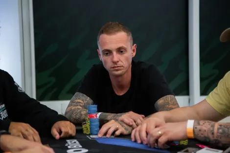 Vinícius Smaniotto encabeça classificados no Dia 1A do Main Event do BSOP Foz